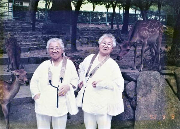 Photo of The world’s oldest twin sisters will turn 108 next month