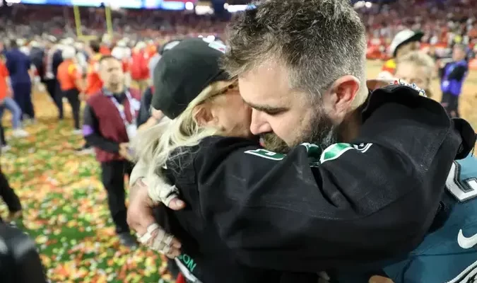 eagles' jason kelce 'really happy' for brother travis as his chiefs take super bowl (1)